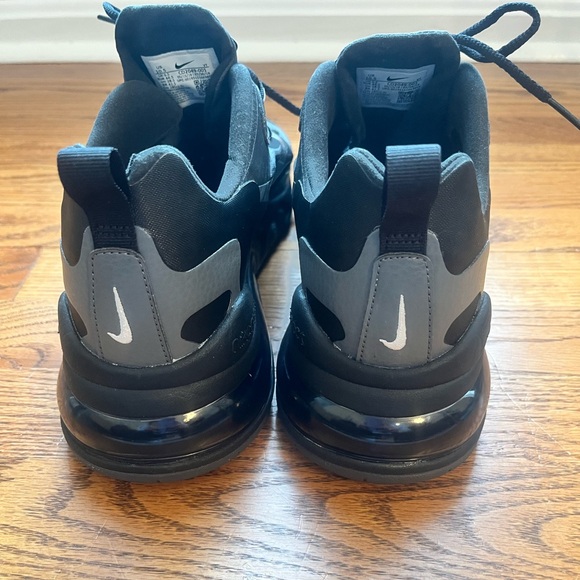 Nike Air Max 270 React Black /Dark Gray/Silver Men’s Sz 10.5 (CD2049-001) - Picture 9 of 11